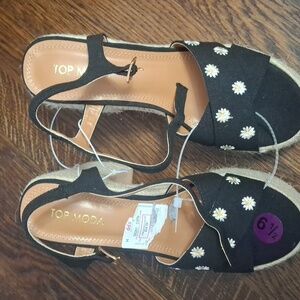 Ladies high heel shoes brand new with tag Size 6 1/2 Top Moda